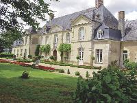 Le siège social de Skin'Up a pris place dans l'orangerie d'un château du XVIIIe siècle, monument historique.