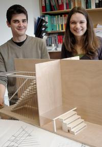 Gilles Sommes a fait appel à la créativité de deux étudiants en design pour développer de nouveaux modèles d'escaliers.