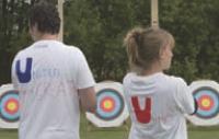 Tir à l'arc, paintball, course d'orientation, tournoi de foot... les activités sportives dédiées au team building se multiplient.