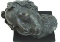 Ce bronze baptisé «Etre là» de l'artiste Bettina est exposé dans le bureau du p-dg de Plage SA.