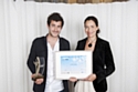 Guillaume Gibault (Le Slip Français), prix spécial de la rédaction, avec Stéfanie Moge-Masson, directrice des rédactions d'Editialis