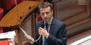 Emmanuel Macron, ministre de l'Économie, à l'Assemblée lors de la lecture du texte en février 2015.