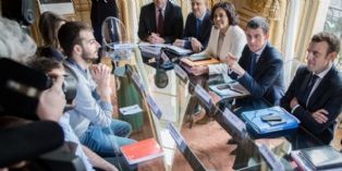 Manuel Valls a reçu le 11 mars les syndicats lycéens et étudiants à l'Hôtel de Matignon, dans le cadre de la concertation sur la loi Travail.