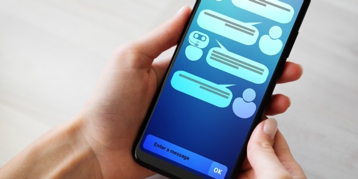 Pourquoi les chatbots et les livechats vont s'unir