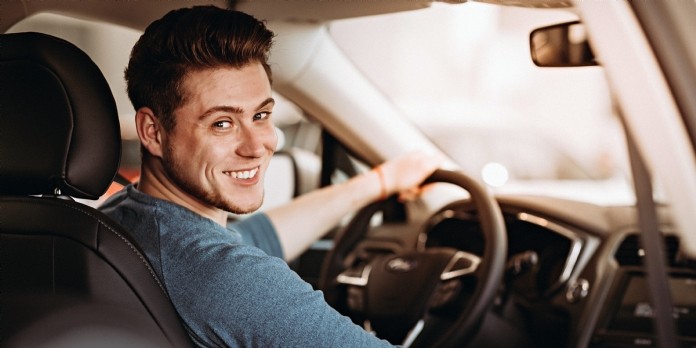 Votre salarié conduit avec un permis étranger ? Danger !