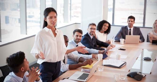 Index égalité hommes femmes : une mesure que les entreprises doivent prendre à bras-le-corps