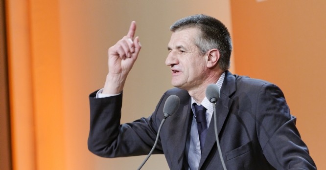 Présidentielle 2022 : Jean Lassalle veut augmenter le Smic