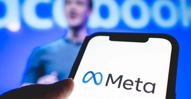 Meta se lance à l'assaut des pros avec WhatsApp