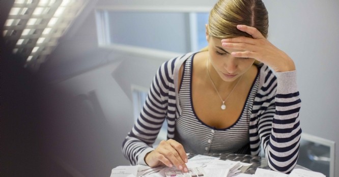 Payer ses factures avec retard peut coûter cher